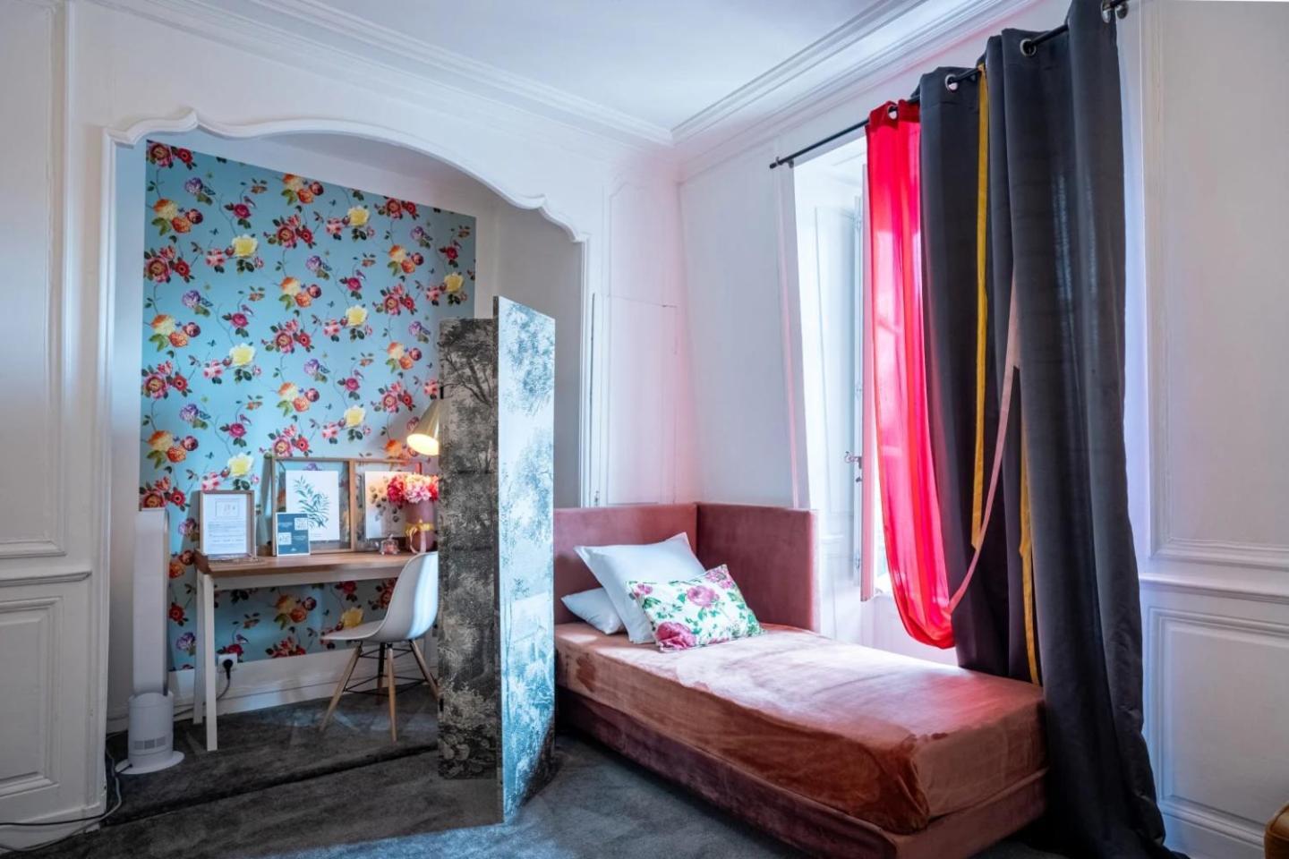 Le Henri Ii Hotel